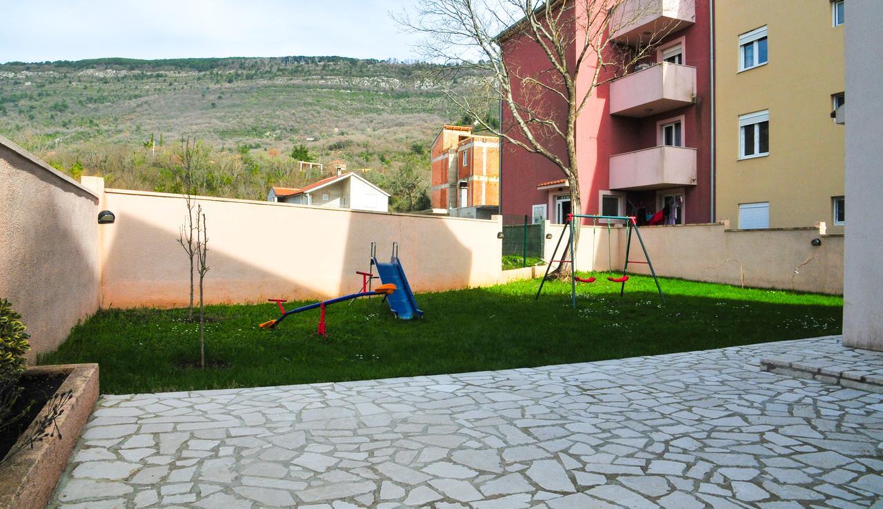 Apartmani Bulajic Tivat Eksteriør bilde